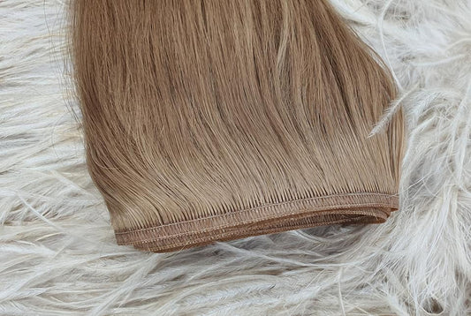 CHEVEUX À TRAME PLATE