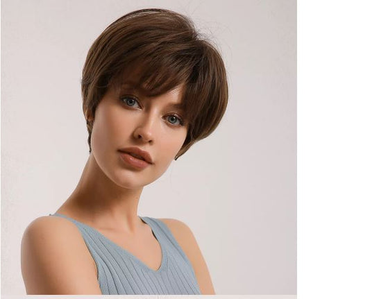 SHORT BROWN SYNTHETIC WIG