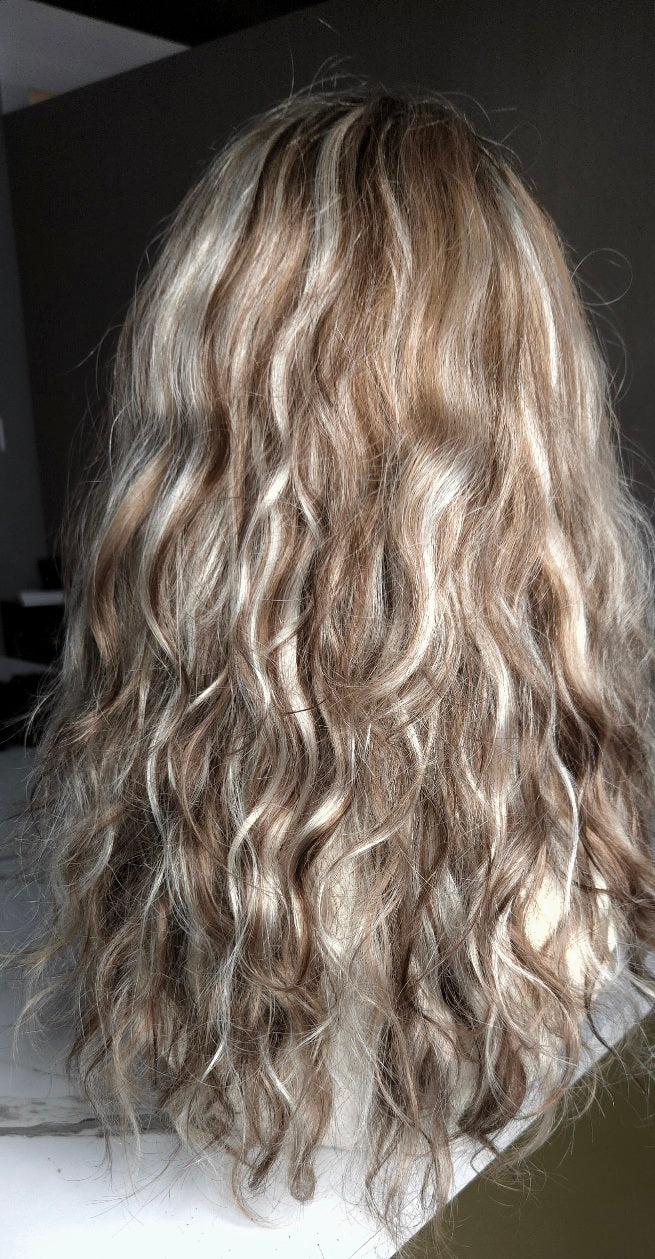 L'Aura Dorée | 20" Wavy European Silk Wig | Perth & Australia