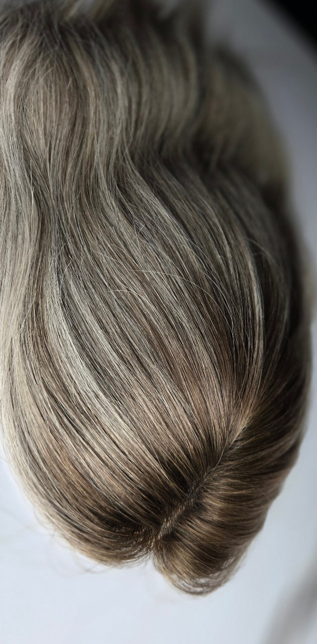 The Audrey – 14" Clip-In Topper
