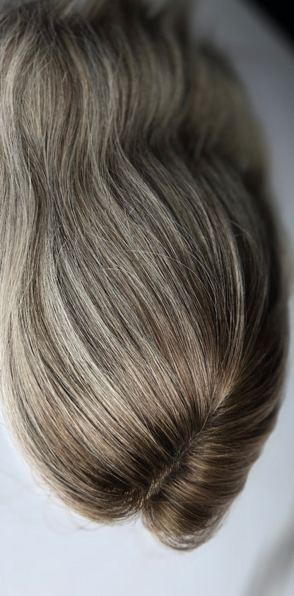 The Audrey – 14" Clip-In Topper