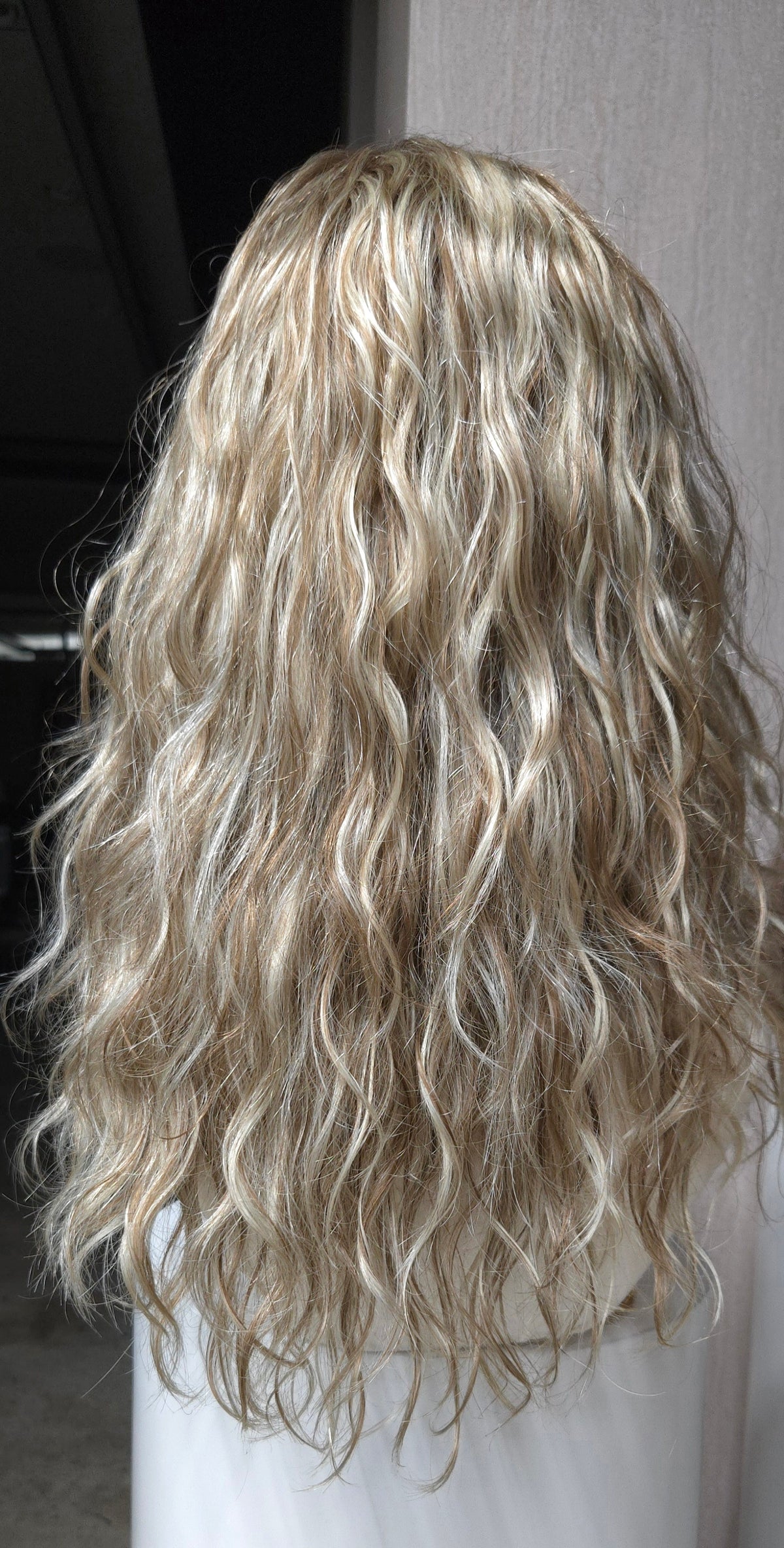 L'Ondulation | 20" Layered Natural Wave European Silk Wig | Perth & Australia