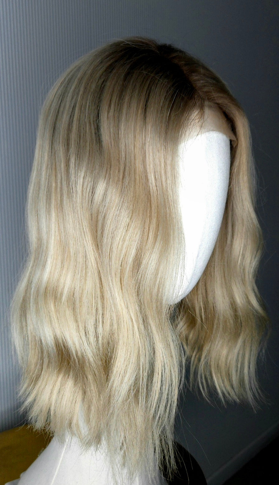 Aurélie" French Golden Blonde Human Hair Wig | 14-Inch Bob